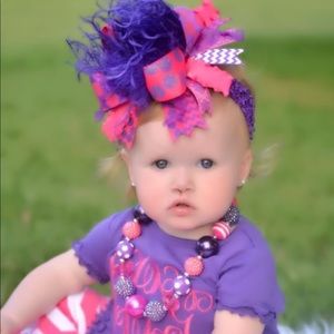 Custom made hair bows! Cutest!